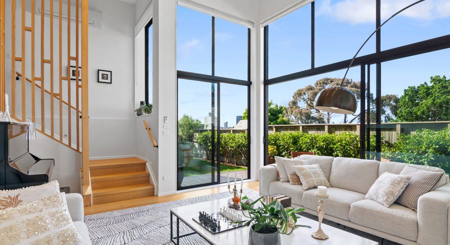  at 4 Matau Way, Hauraki, North Shore City, Auckland