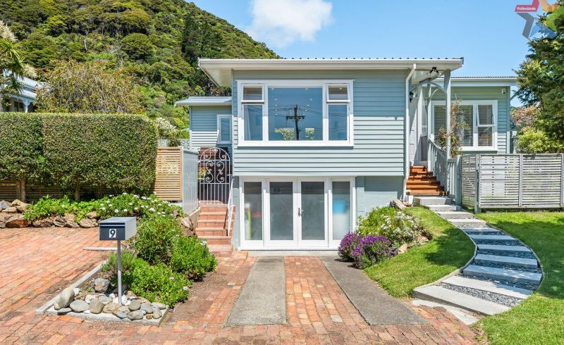  at 9 Puriri Street, Eastbourne, Lower Hutt