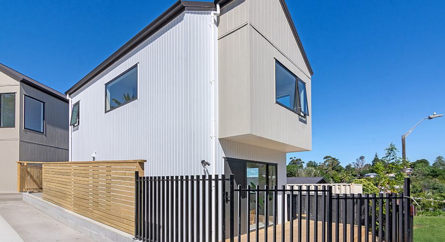  at 11d Glenfinn Place, Massey, Waitakere City, Auckland