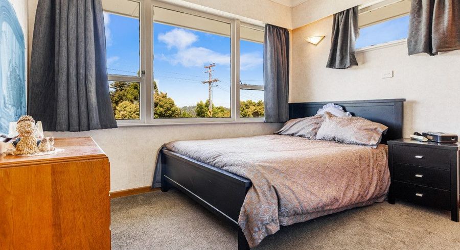  at 7 Phillip Avenue, Glen Eden, Auckland