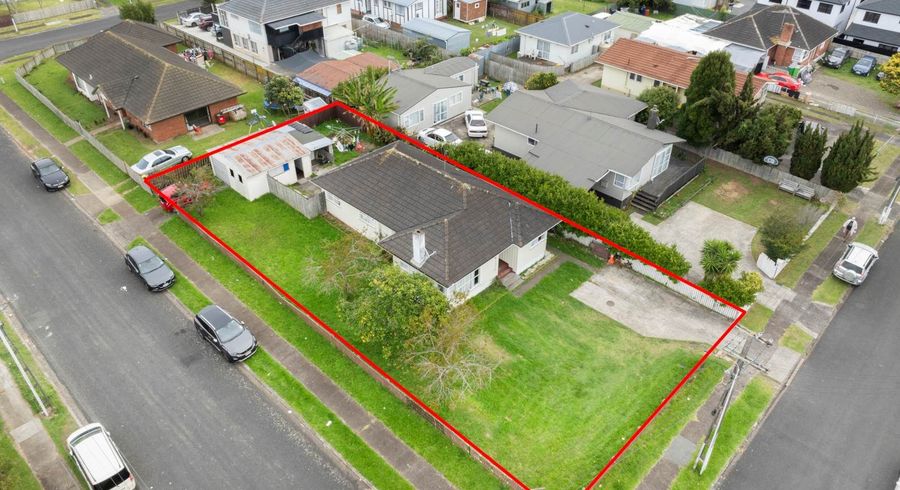  at 2 Mervan Street, Mangere East, Manukau City, Auckland