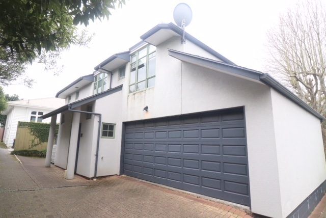  at 7A Woodbine Avenue, Greenlane, Auckland City, Auckland