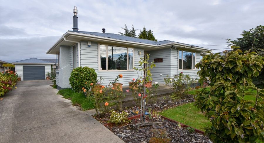  at 240 High Street North, Carterton, Carterton, Wellington