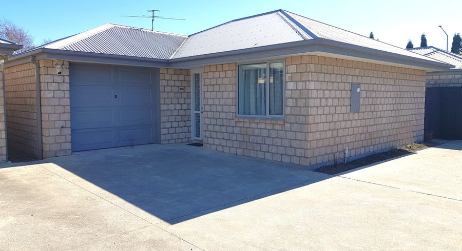  at 2/335 Main South Road, Hornby, Christchurch City, Canterbury