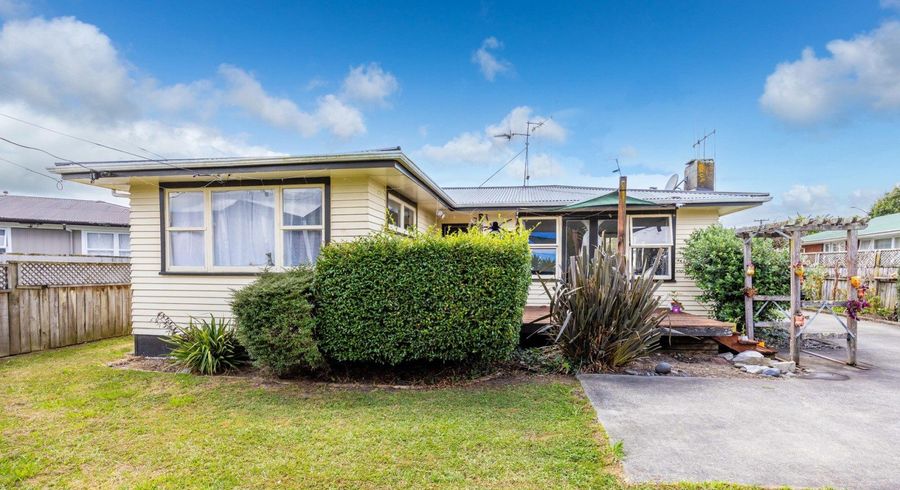  at 4 Sundown Crescent, Deanwell, Hamilton, Waikato