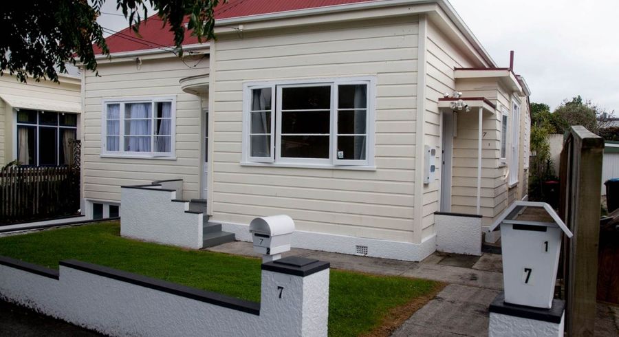  at 2/7 Brentwood Avenue, Mount Eden, Auckland City, Auckland