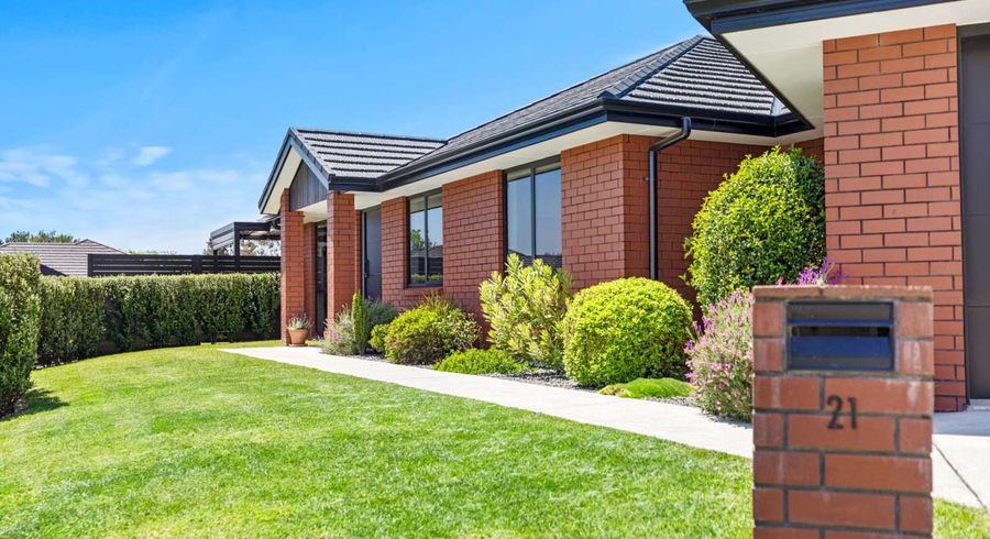  at 21 Trans Tasman Way, Pyes Pa, Tauranga