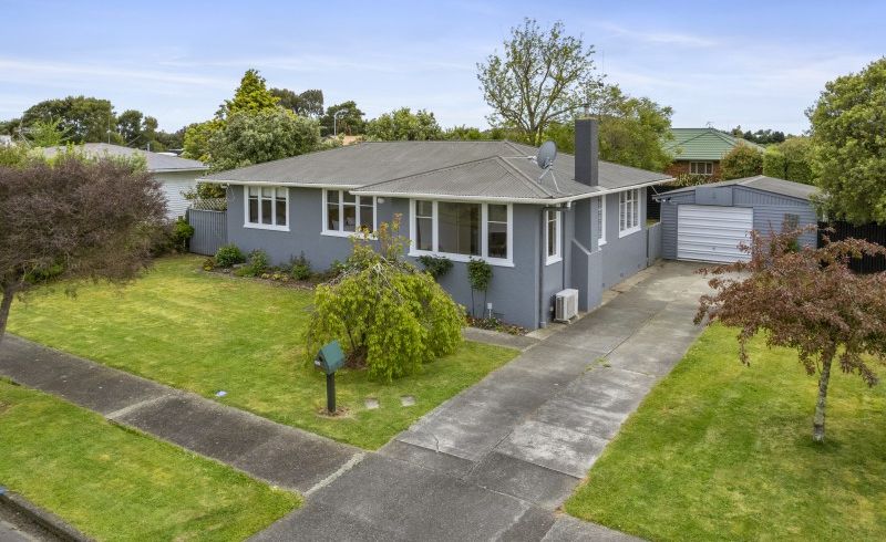  at 6 Oriana Place, Highbury, Palmerston North