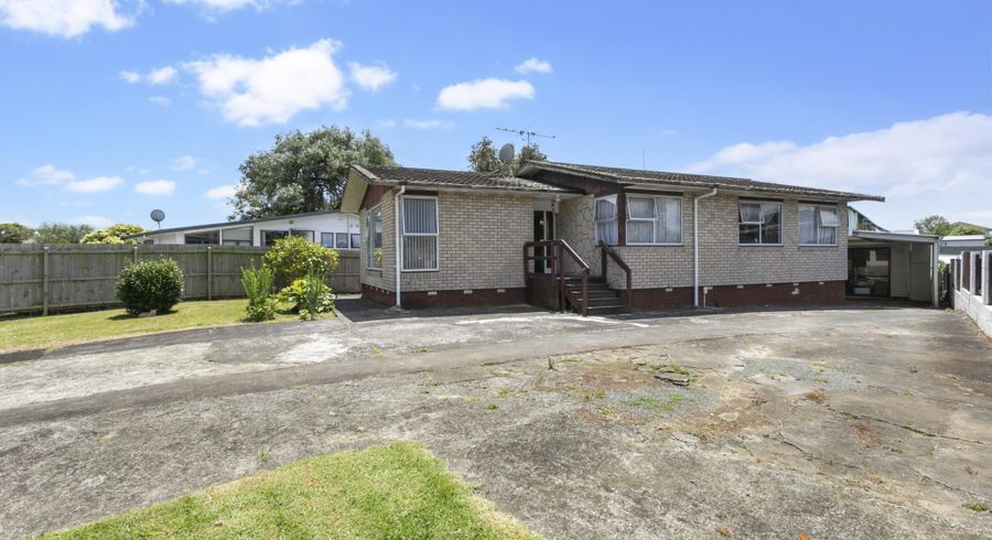  at 4 Lawford Place, Mangere, Auckland