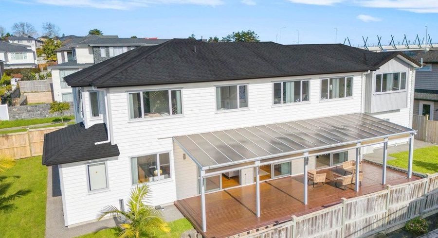  at 33 Lagonda Rise, Oteha, North Shore City, Auckland
