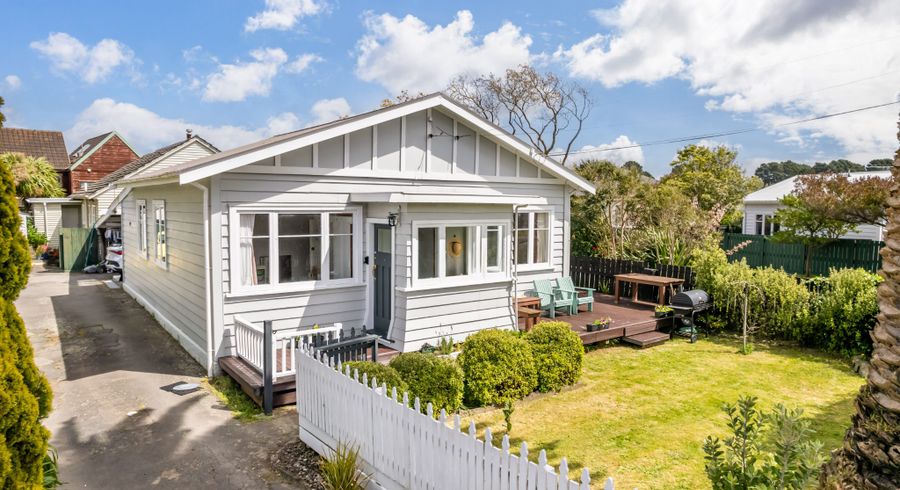  at 1/15 Randwick Crescent, Moera, Lower Hutt