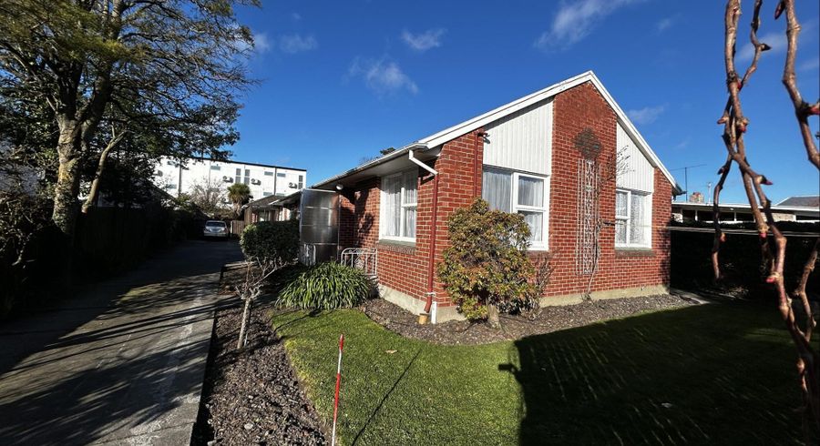  at 1/100 Mandeville Street, Riccarton, Christchurch City, Canterbury