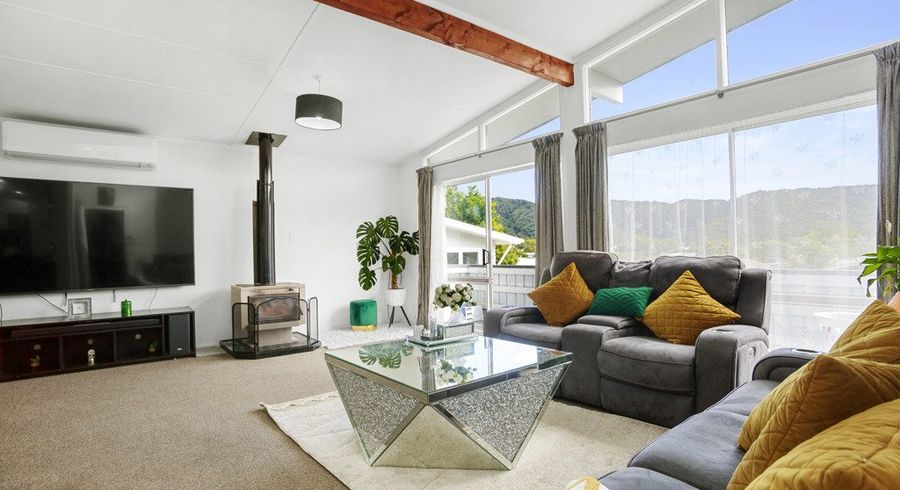  at 28 Mataura Grove, Wainuiomata, Lower Hutt, Wellington