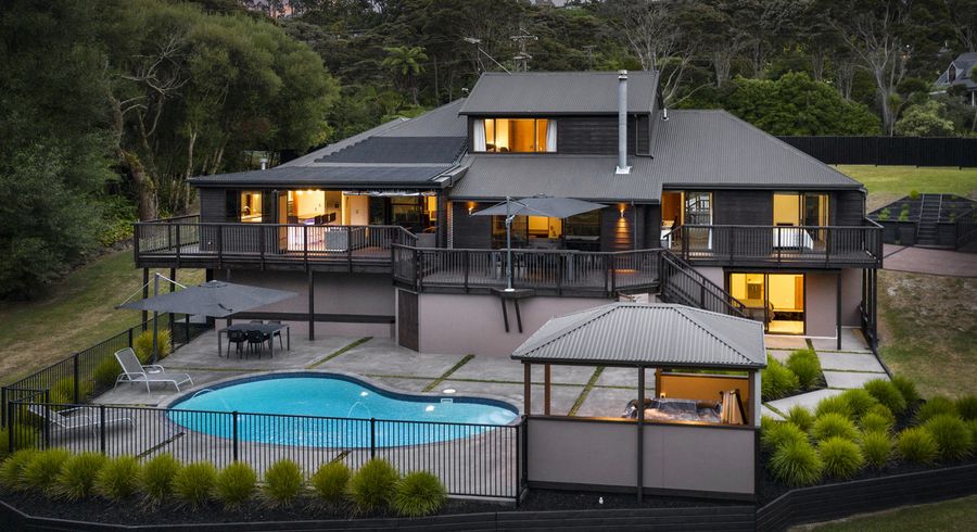  at 19 Cochran Road, Oratia, Auckland