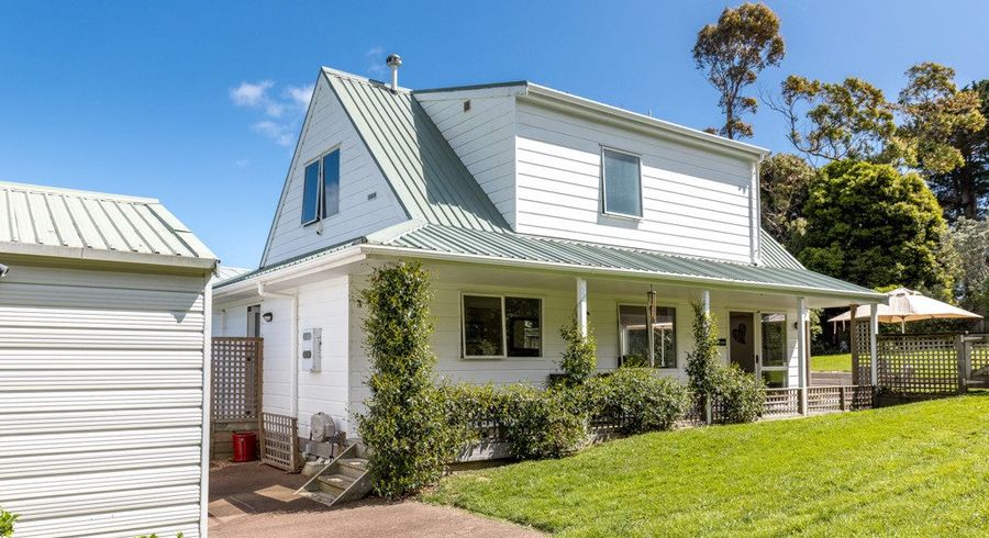  at 11 Waiata Road, Onetangi, Waiheke Island