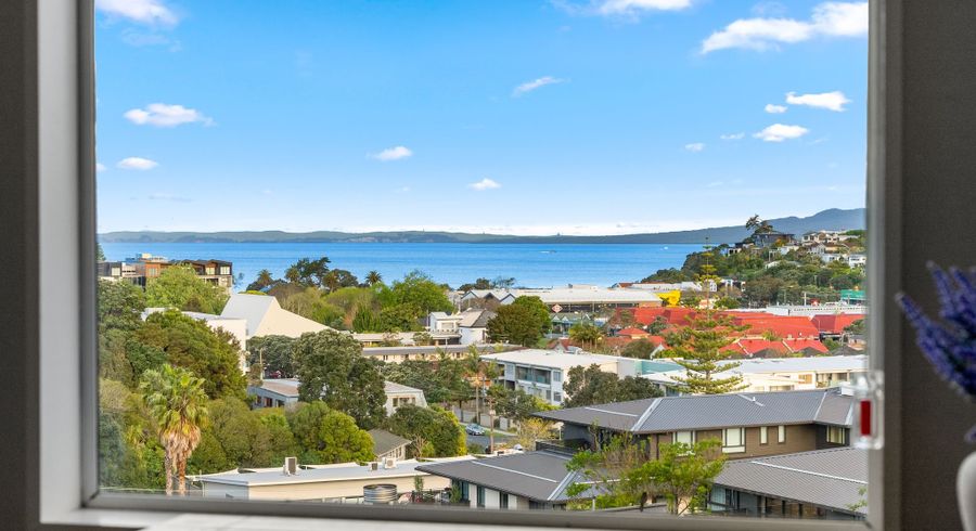 at 1/57A Woodlands Crescent, Browns Bay, North Shore City, Auckland