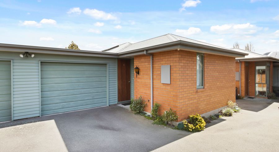  at 271C Centaurus Road, Hillsborough, Christchurch