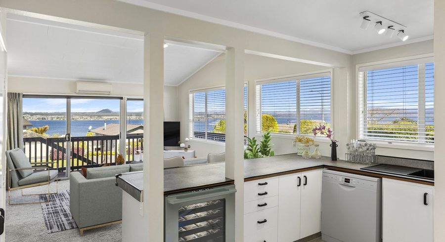  at 2/12 Isobel Street, Acacia Bay, Taupo, Waikato