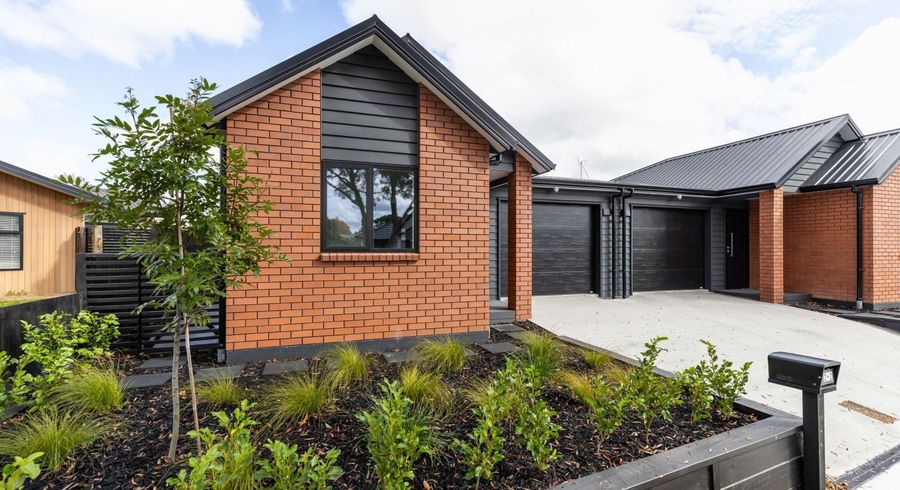  at 2/2 Meridian Place, Flagstaff, Hamilton, Waikato