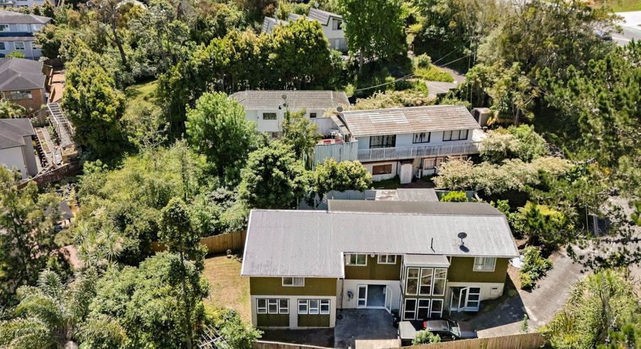  at 994 East Coast Road, Northcross, North Shore City, Auckland