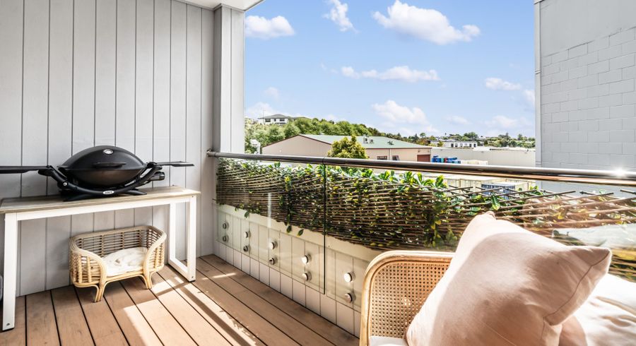  at 2/43 David Sidwell Place, Stanmore Bay, Whangaparaoa