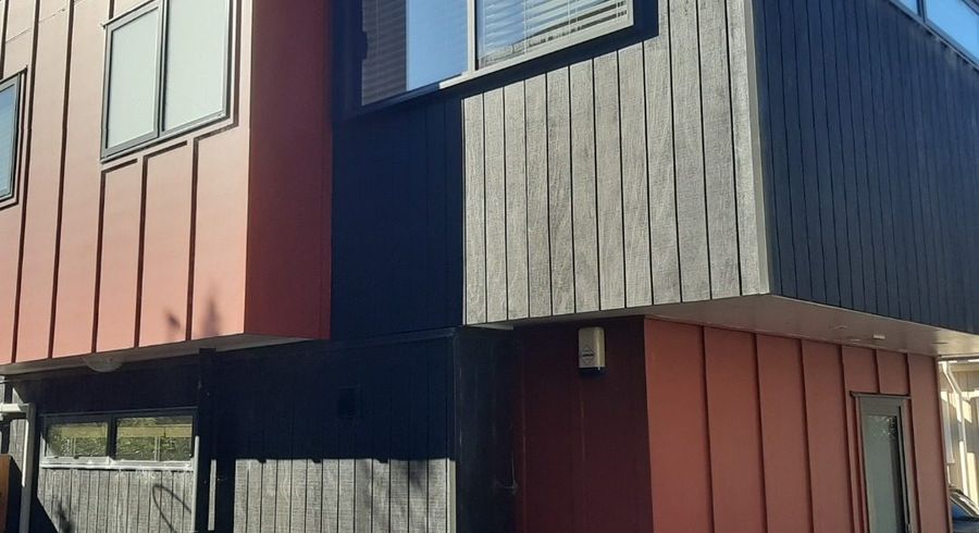  at 20C Waddell Avenue, Point England, Auckland City, Auckland
