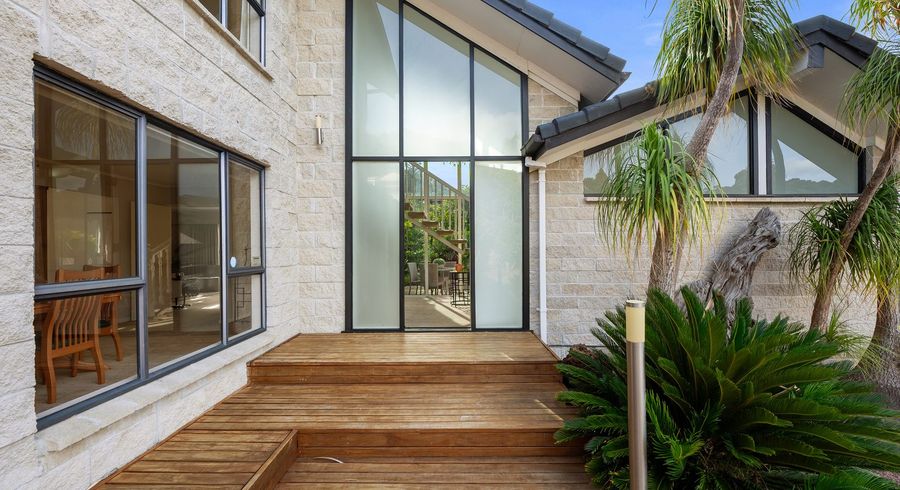  at 6 Odin Place, Beach Haven, Auckland