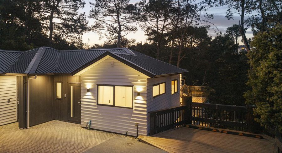  at 5A / 5B Saddleback Rise, Murrays Bay, North Shore City, Auckland