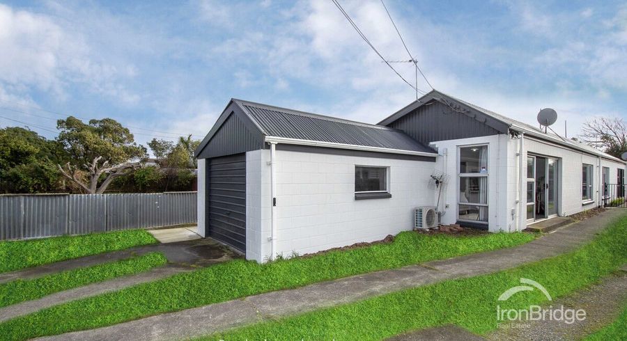  at 24a Blake Street, New Brighton, Christchurch City, Canterbury