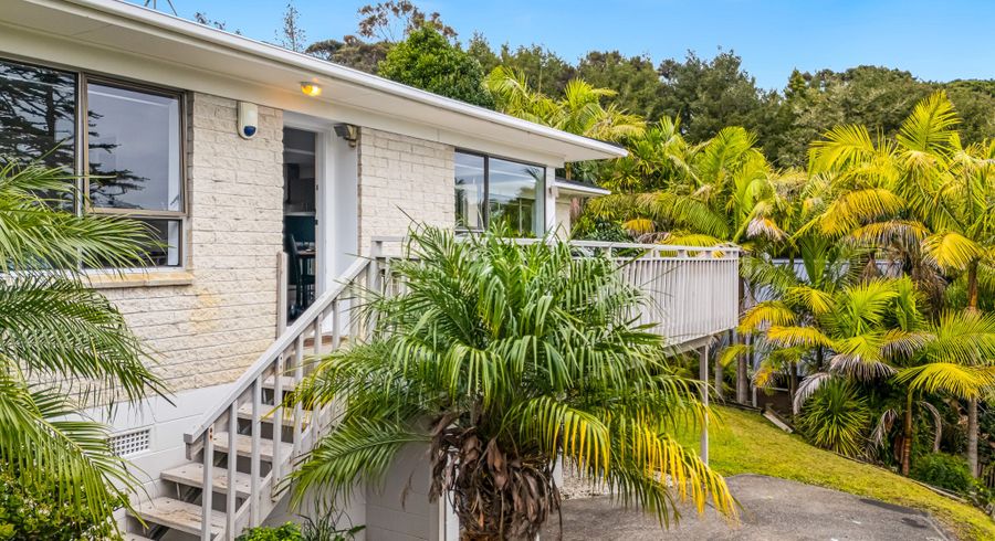  at 2/18 Simon Ellice Drive, Bayview, North Shore City, Auckland