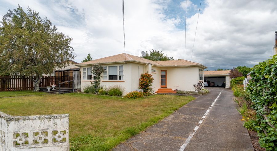  at 10 Cologne Street, Martinborough