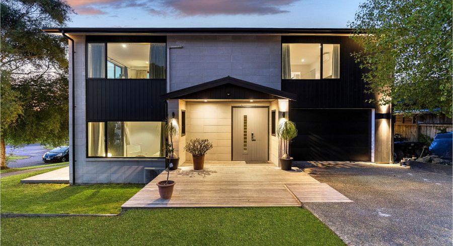  at 2 & 2A Sunvista Avenue, Albany, North Shore City, Auckland
