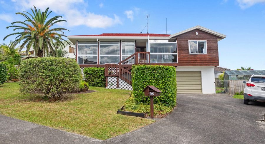  at 96 Unsworth Drive, Unsworth Heights, Auckland