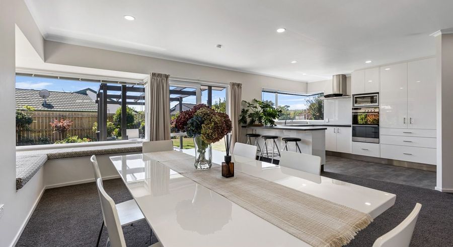  at 9A Karina Road, Merrilands, New Plymouth