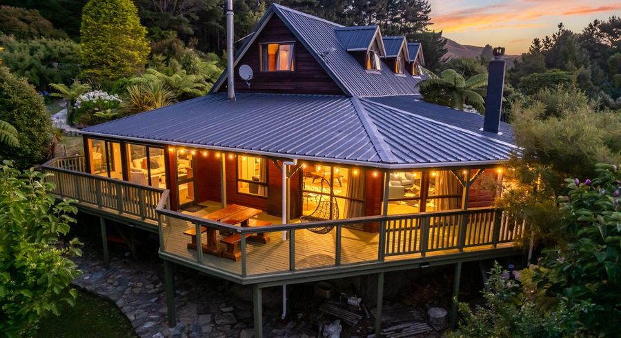  at 233B MURPHYS Road, PAUATAHANUI, PORIRUA
