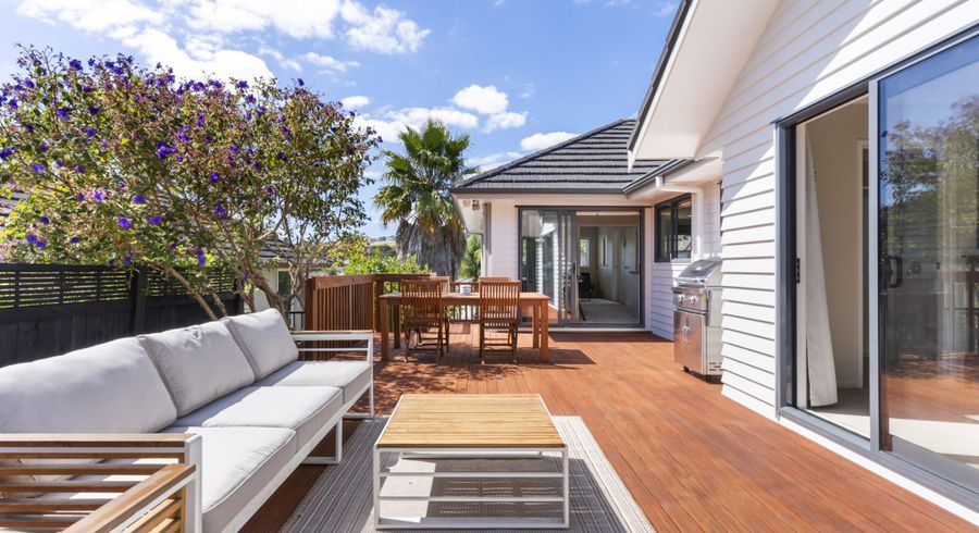  at 15 Mural Place, Greenhithe, North Shore City, Auckland