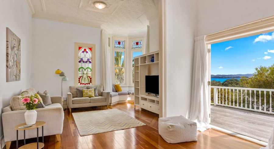  at 4 Hinemoa Terrace, Birkenhead, North Shore City, Auckland