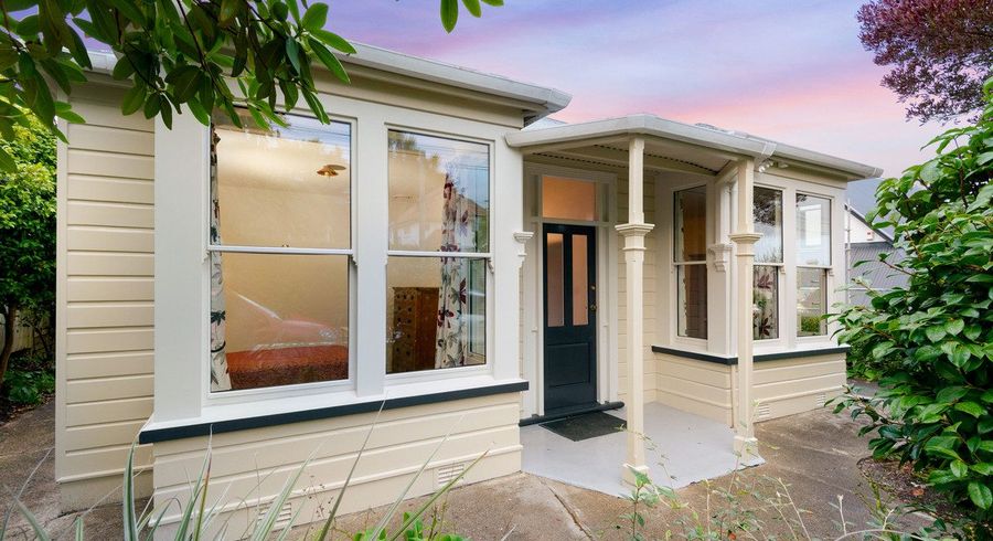  at 33 Pacific Street, Roslyn, Dunedin