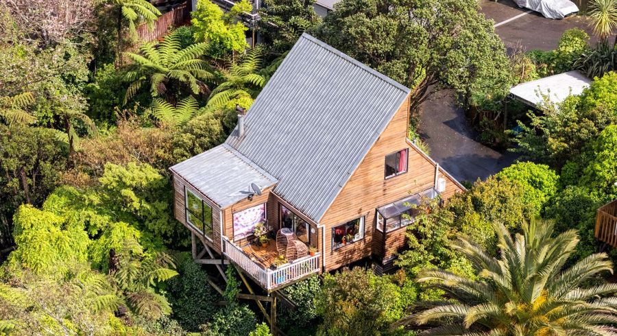  at 13E Wallace Place, Westown, New Plymouth