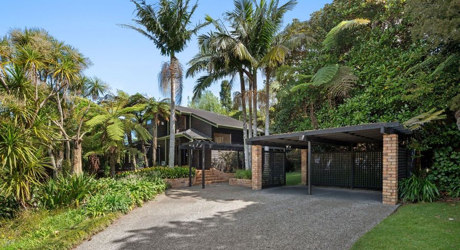  at 19 Atarua Gardens, Waiatarua, Waitakere City, Auckland