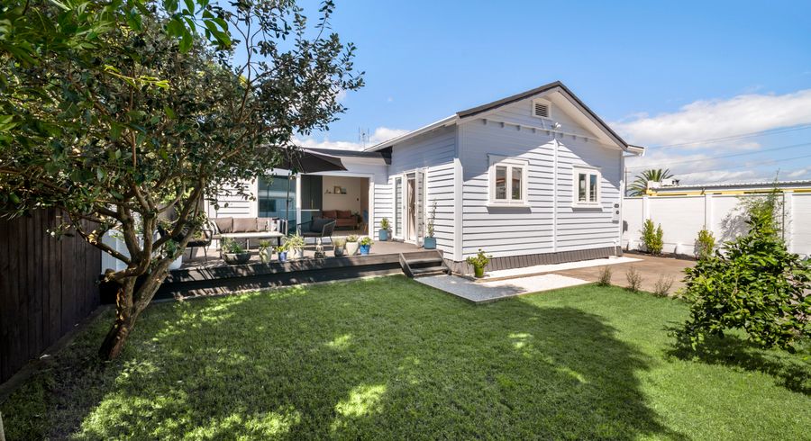 at 3 Waitangi Road, Onehunga, Auckland