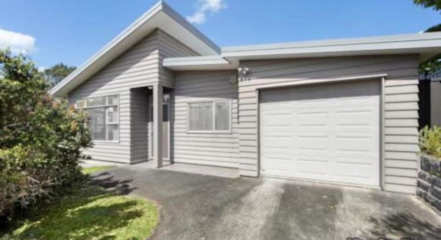  at 2A Deanna Drive, West Harbour, Waitakere City, Auckland