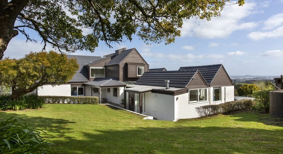  at 372 Redoubt Road, Totara Park, Manukau City, Auckland