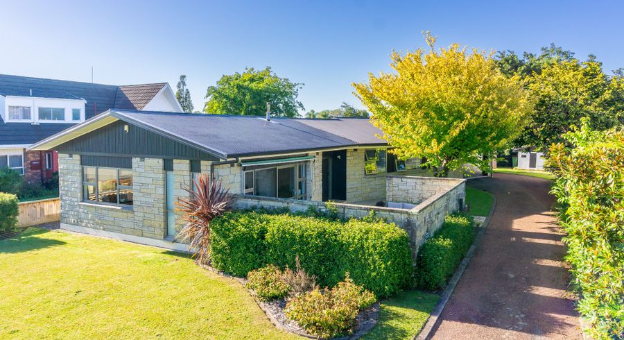  at 24 Clements Crescent, Queenwood, Hamilton