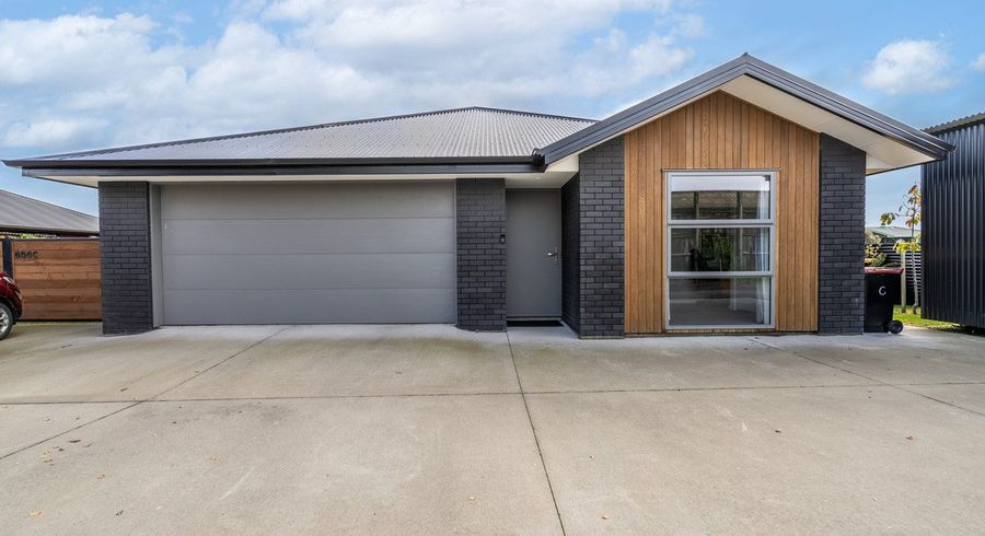  at 656C Tay Street, Glengarry, Invercargill