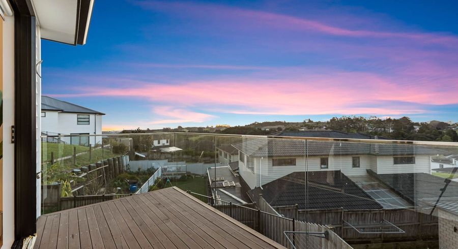  at 32 Jabal Cresent, Totara Park, Manukau City, Auckland