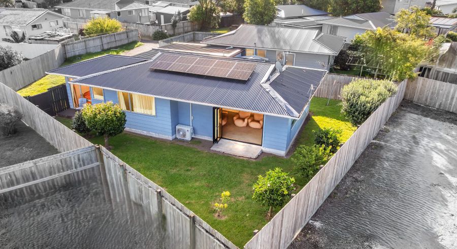  at 2/48 Tabitha Crescent, Henderson, Waitakere City, Auckland