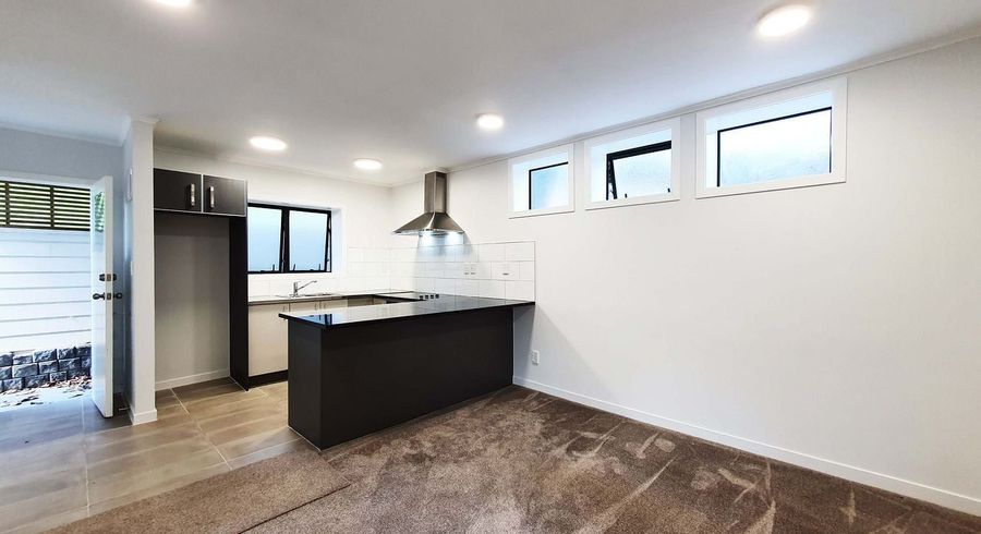  at 2/12 Queenstown Road, Hillsborough, Auckland City, Auckland