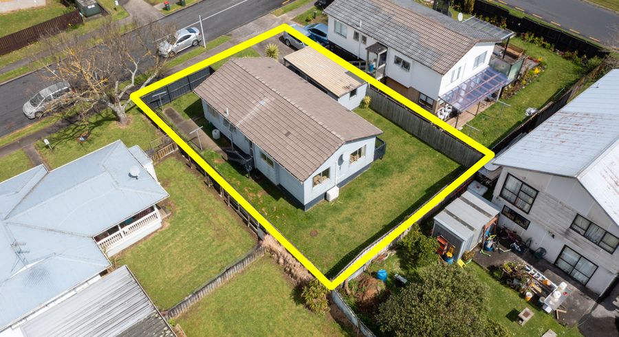  at 2/34 Druces Road, Wiri, Auckland