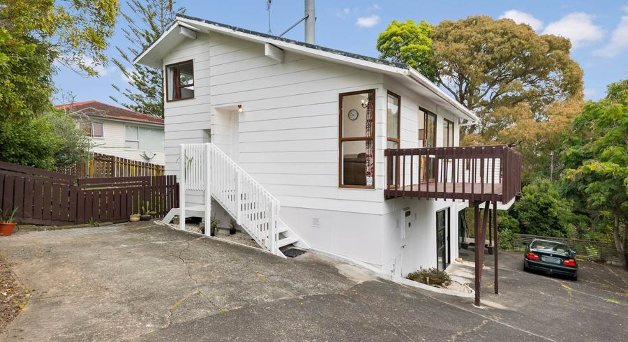  at 1/28 Bayview Road, Bayview, Auckland